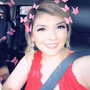 Meet your Posher, Edith